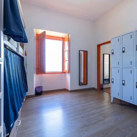 The Macarena Beach Hostel Лагуш Экстерьер фото